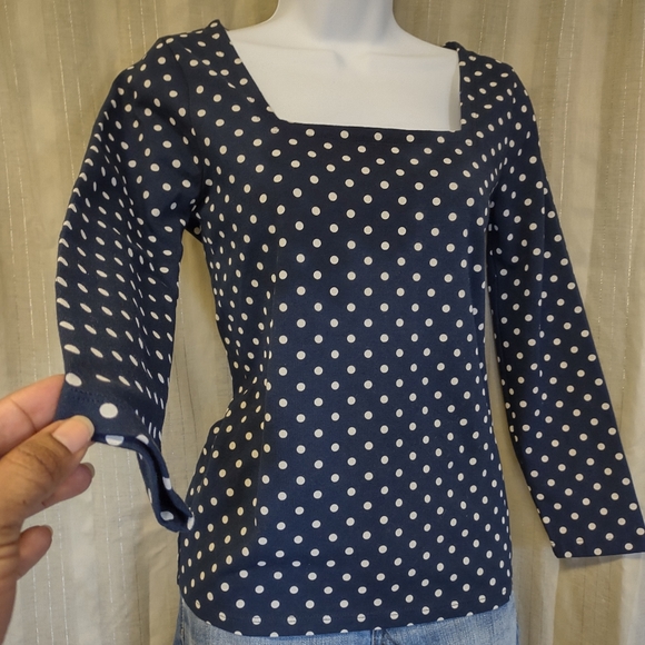 J. CREW Polka Dot Print Woman's Tee. XS - Picture 11 of 12